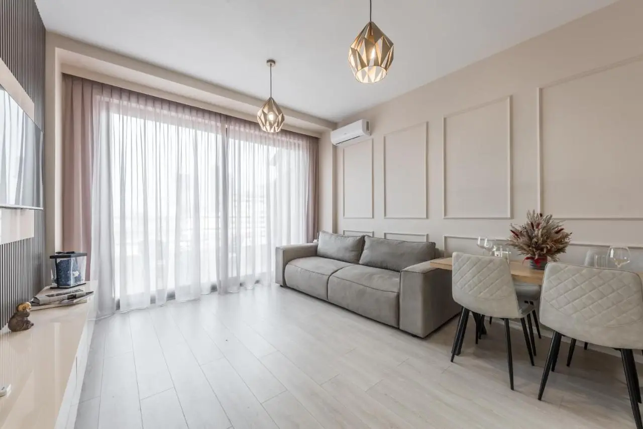 Luxurious Panoramic Apartment