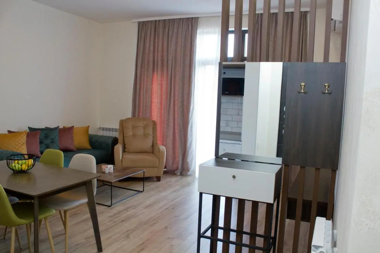 Sameba luxury, Golden View