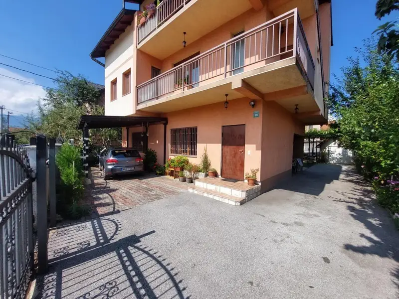 Apartman Nedim - Free Parking & Garden near Airport