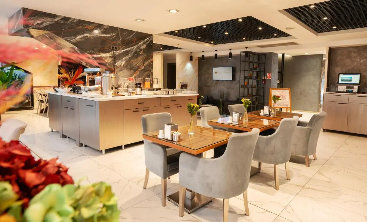 Orya Hotel