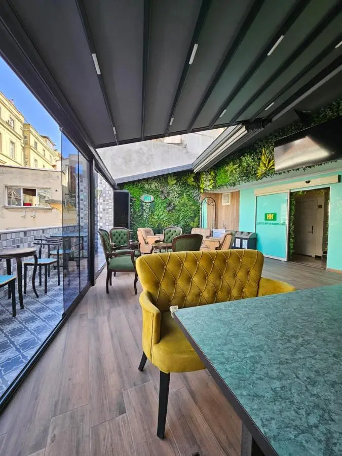 The Hotel Devman & Terrace