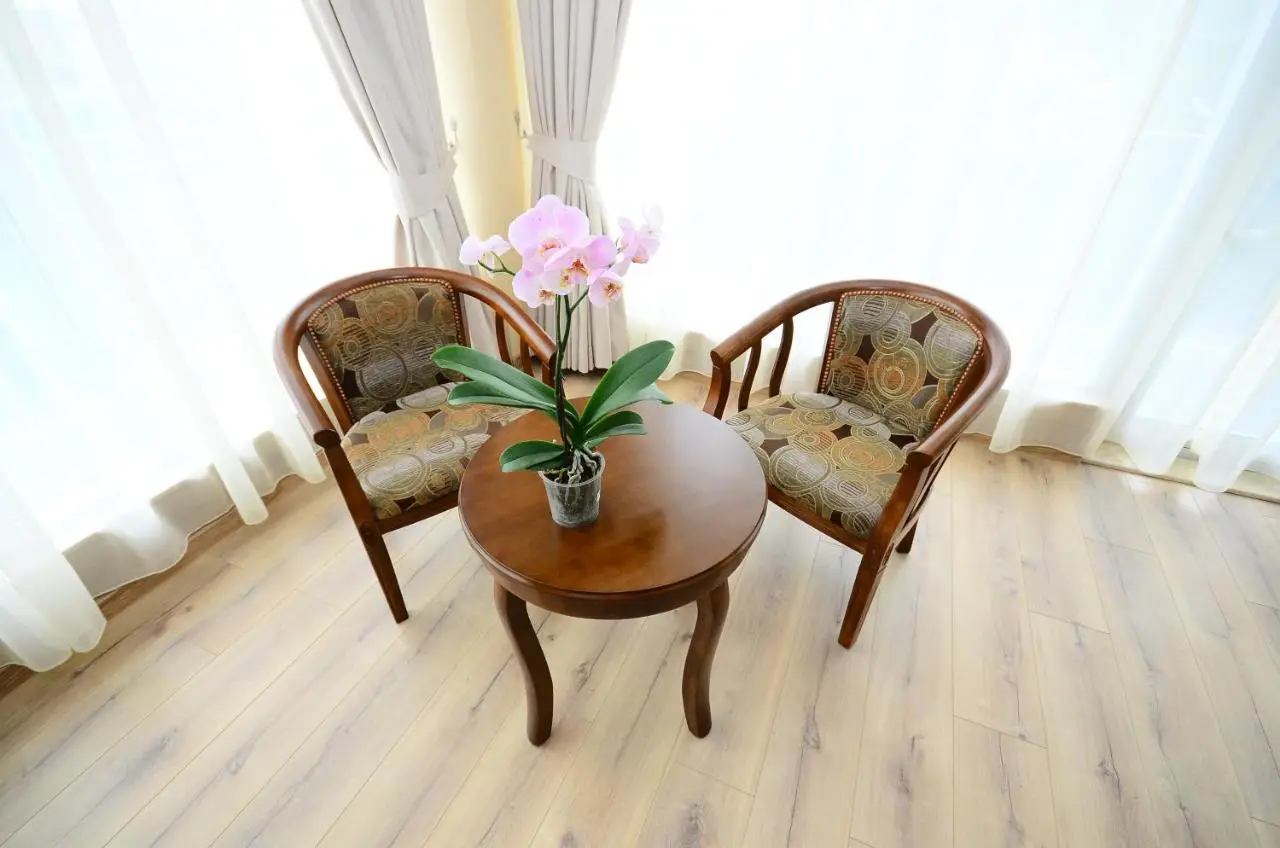 Hotel 725 B
