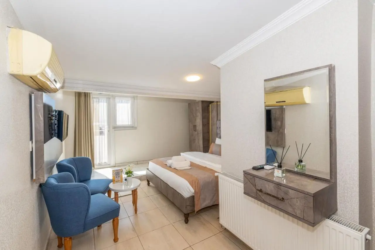 BiRAND SUiT HOTEL
