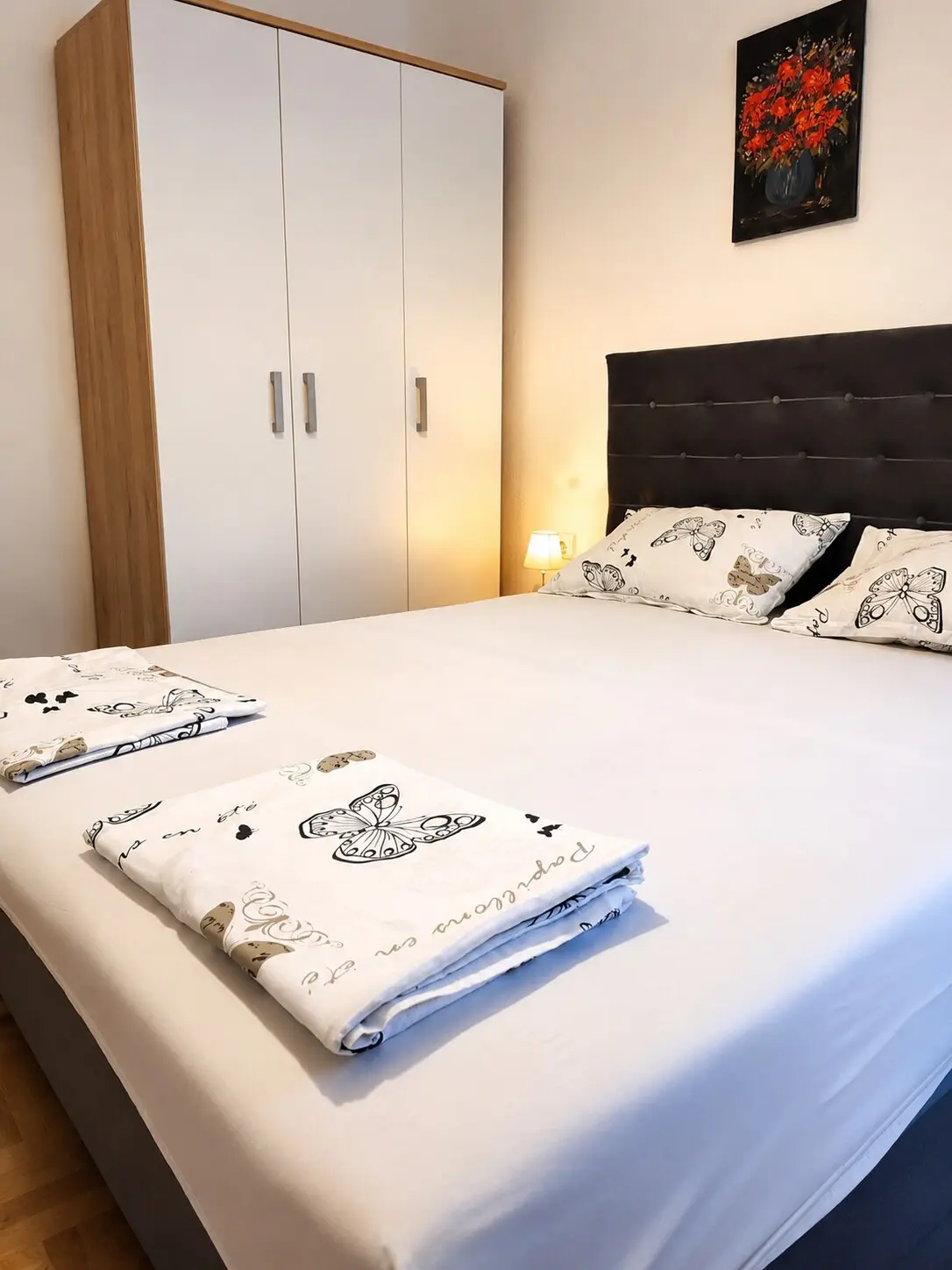 Aura Apartment