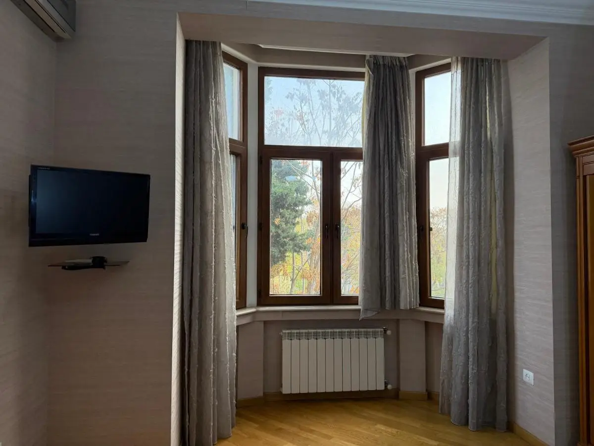 Sea view maiden apart