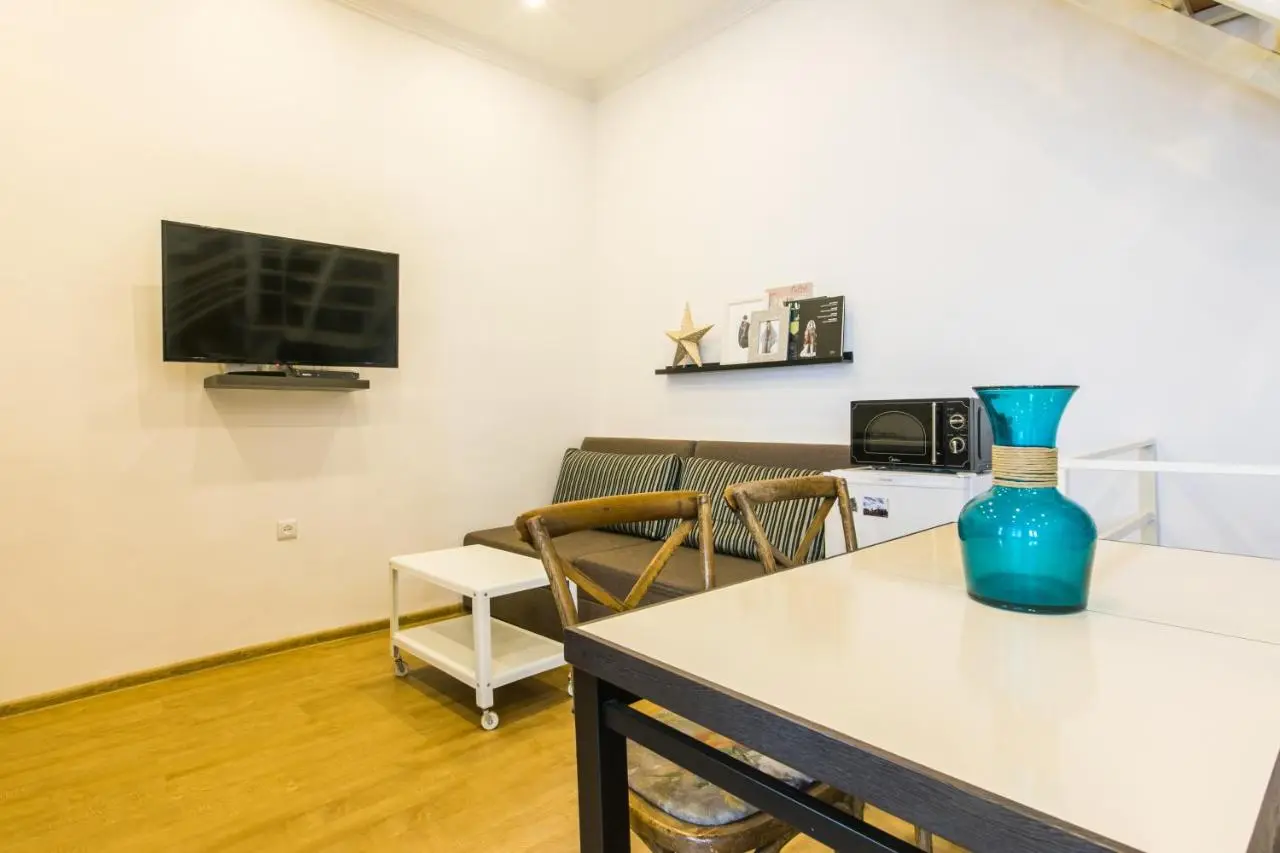 Apartment On Saadi Str Old Tbilisi