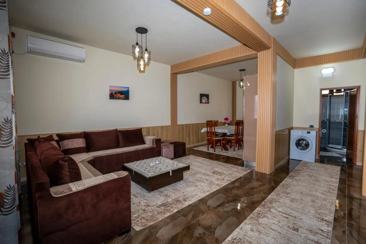 Xhuli Guesthouse