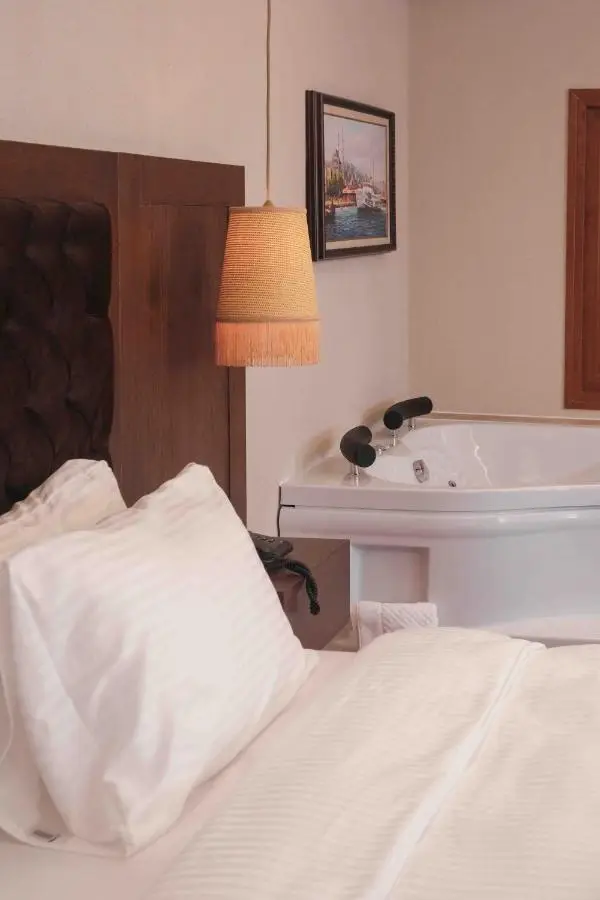Phellos Suites Boutique Hotel