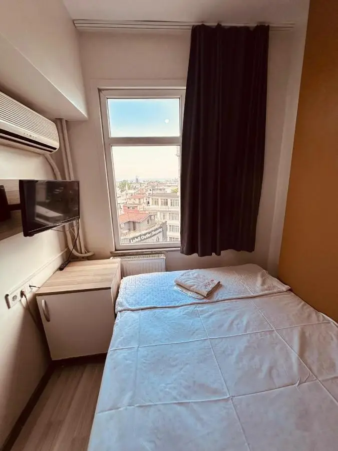 Sera Hotel