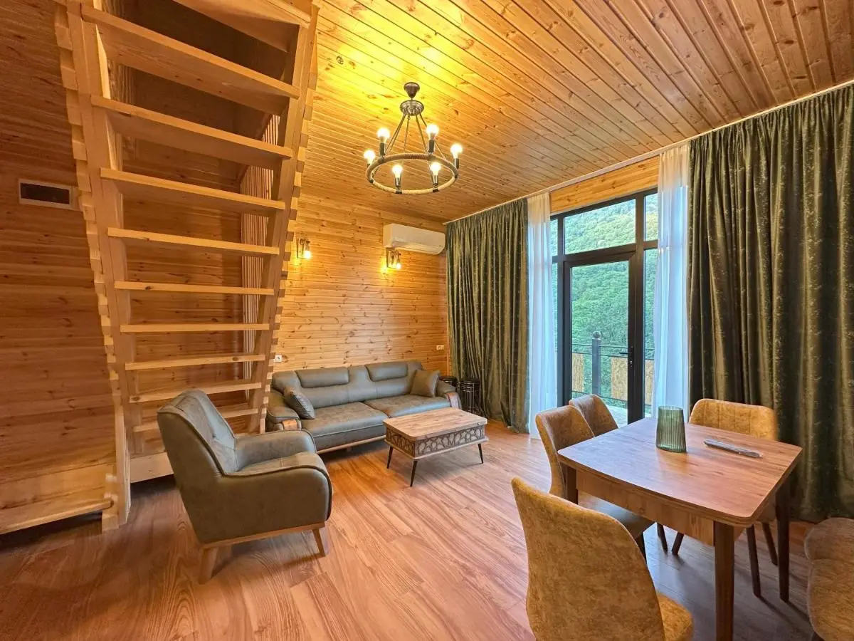 Iliaseuli's Cottage