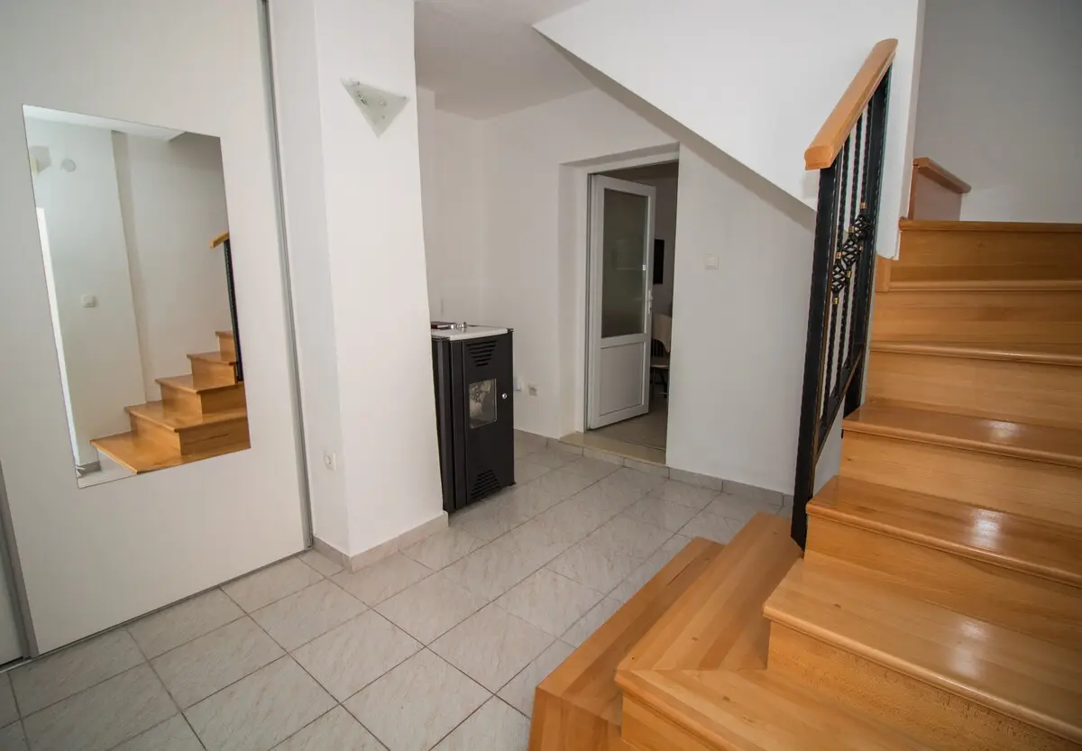 Studio apartment "Cernica"