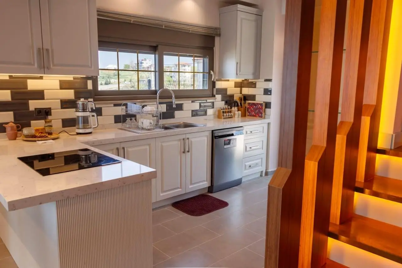 Comfort 4 Bedroom Terrace Villa Yalova sea view