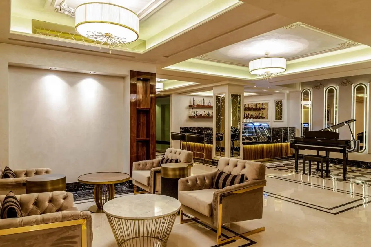 Beethoven Senfoni Hotel