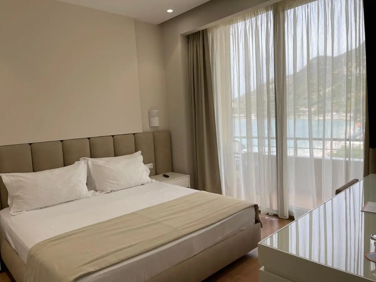 Paradise Beach Hotel