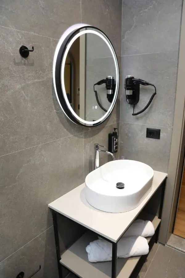 Kruja Luxury Suites