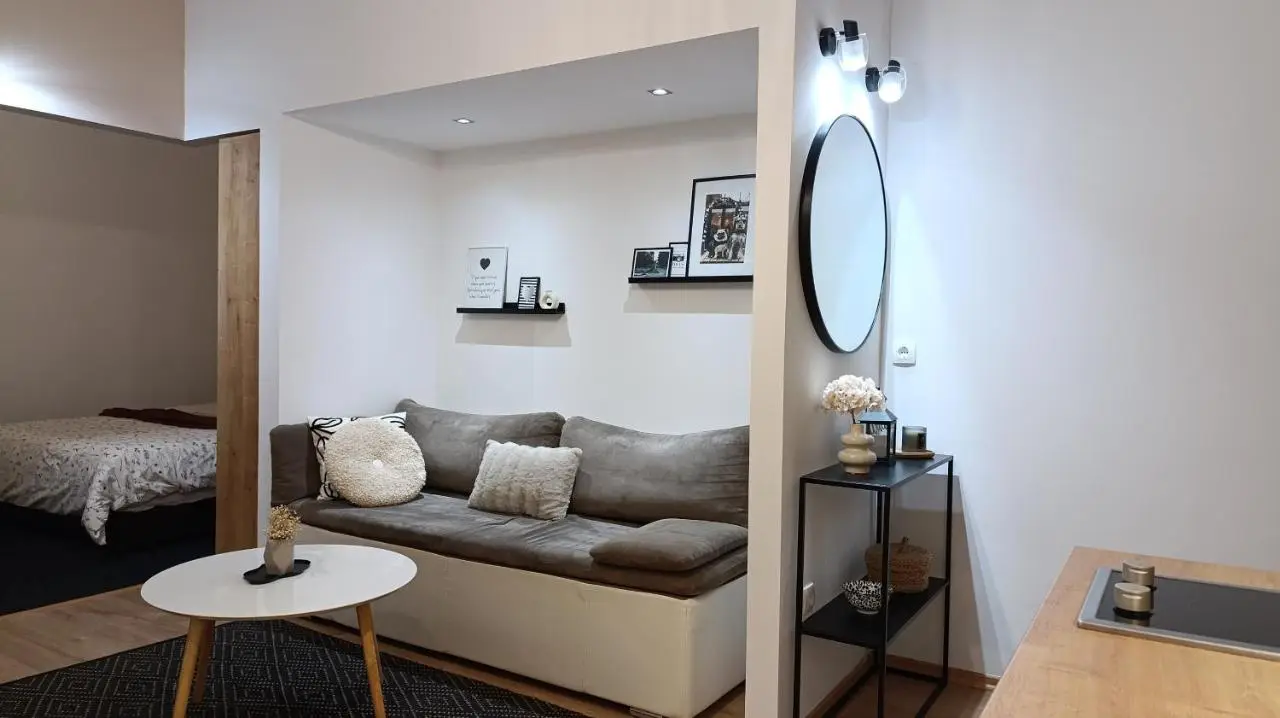 Apartment Mana