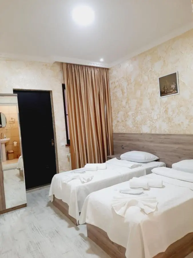 Inaisi Hotel