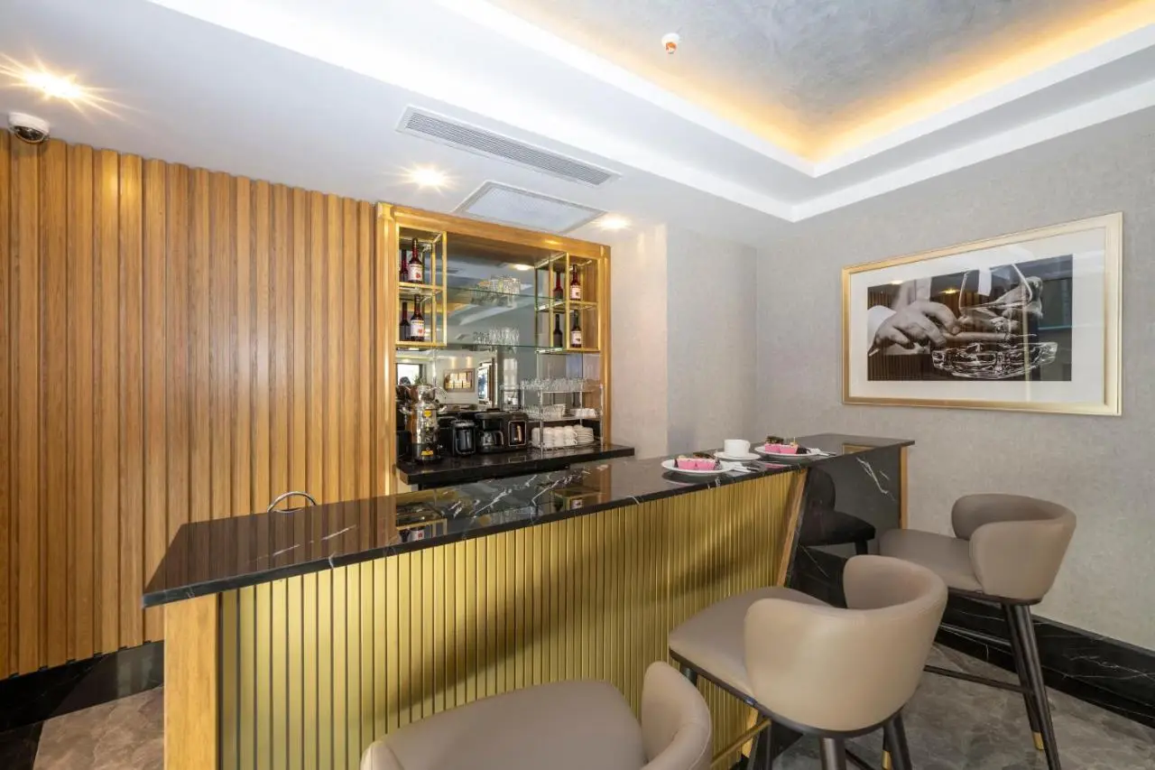 Hotel Ravi