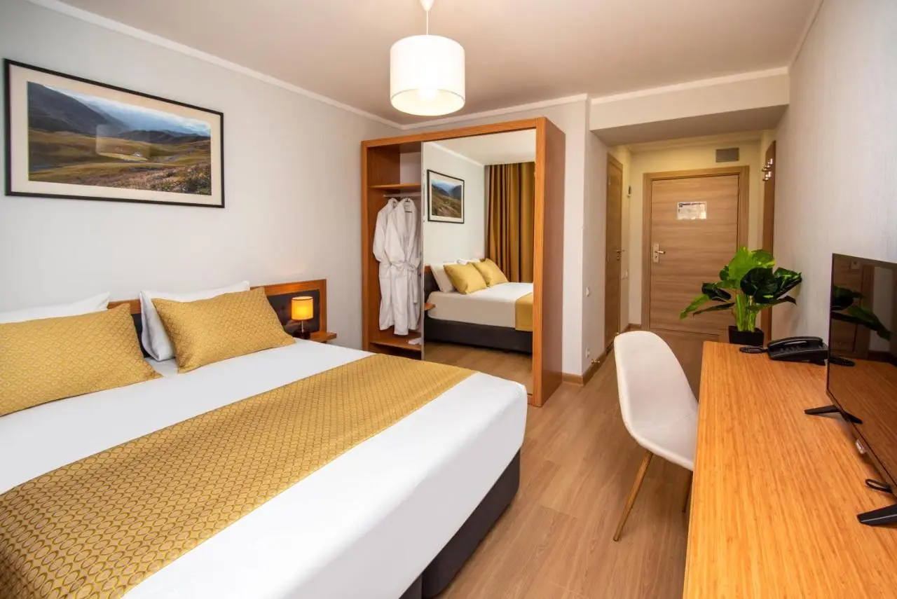 Orbi Palace Hotel Official