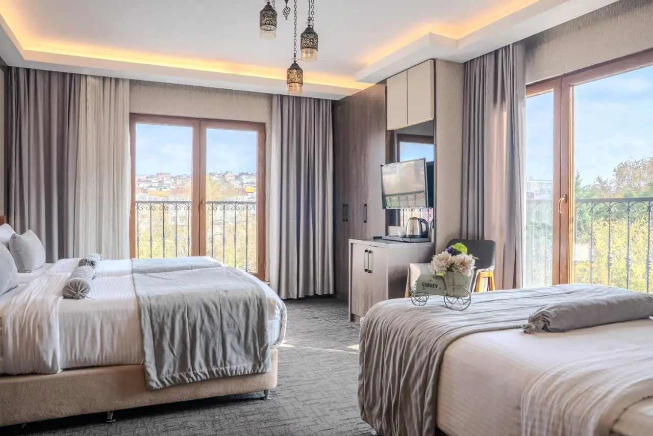 BEST GARDEN HOTEL