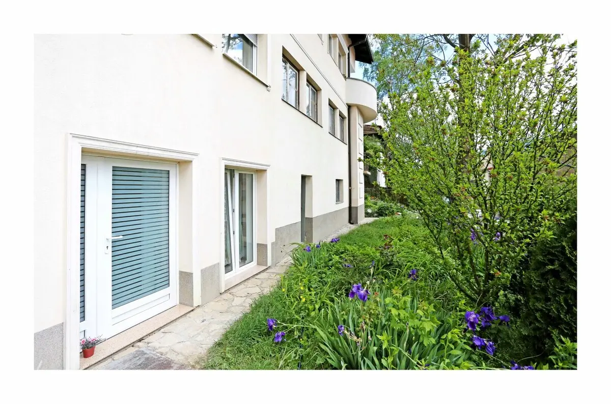 Saray Apartment free street Parking