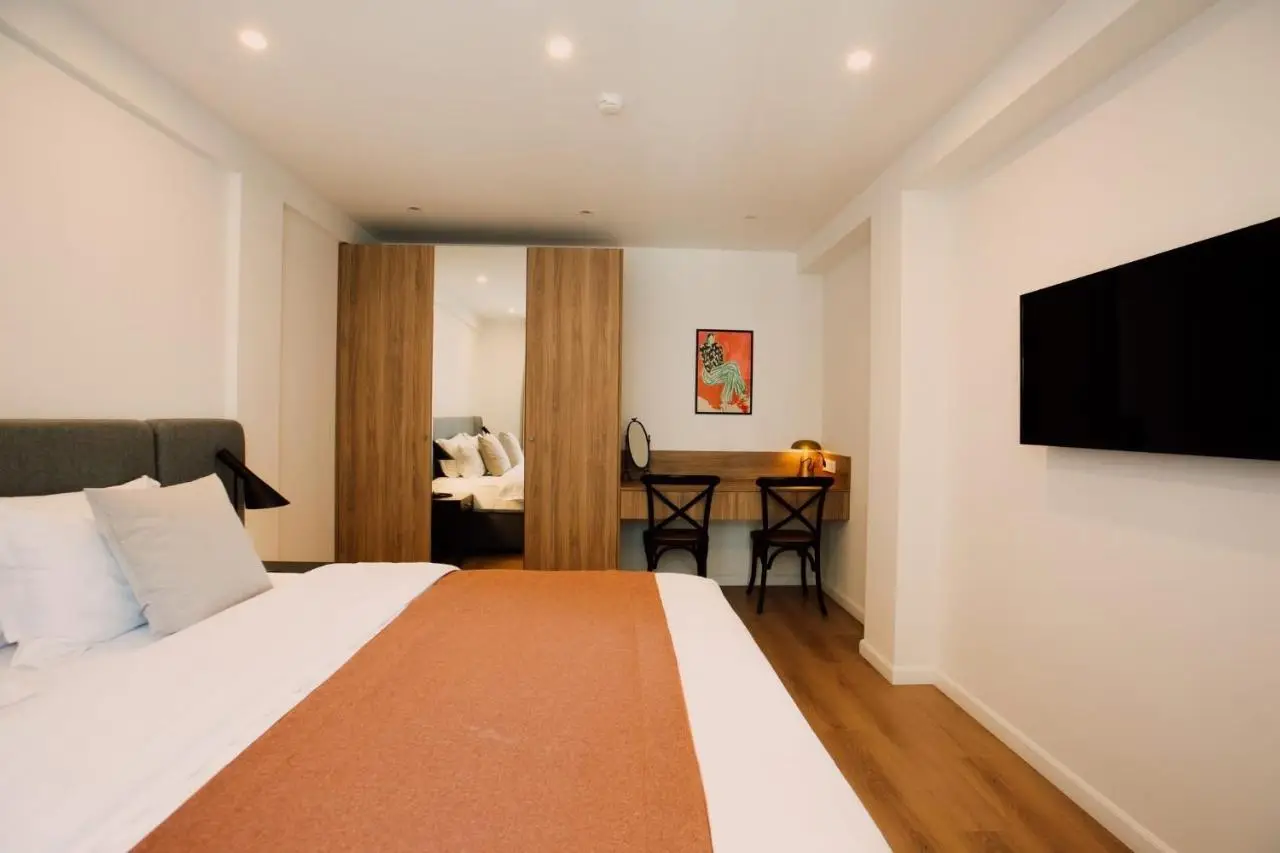 Artifact Apart Hotel