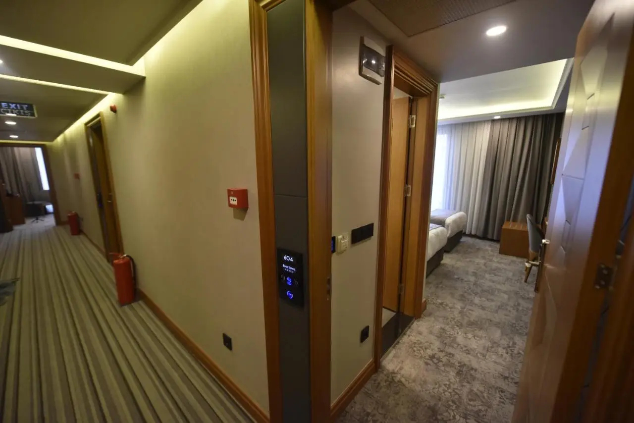 FOUR SEVEN HOTEL