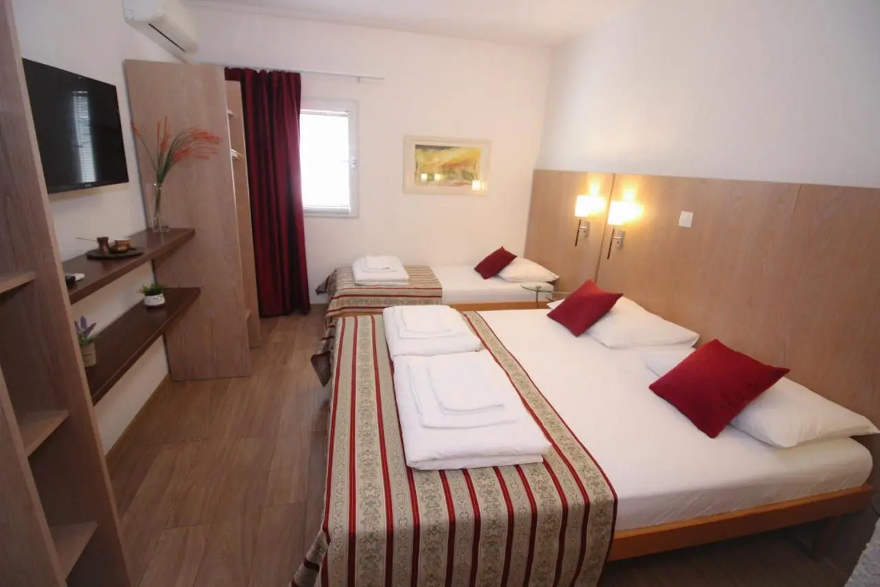 "VILLA DENY" Boutique HOTEL - included "FREE PARKING"