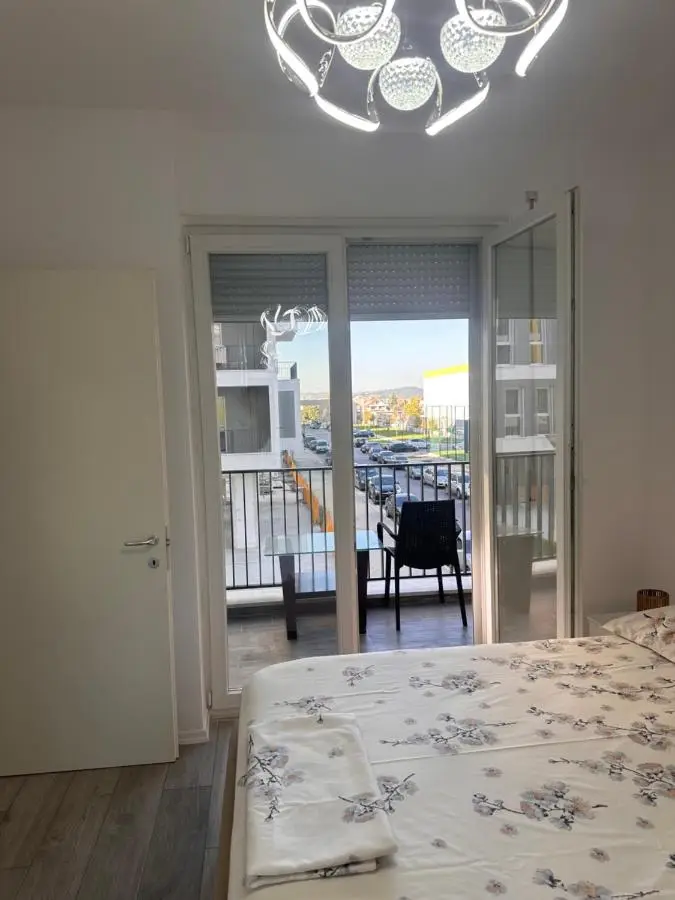 Tirana, Beautifull Apartament Near Mother Teresa Int Airport