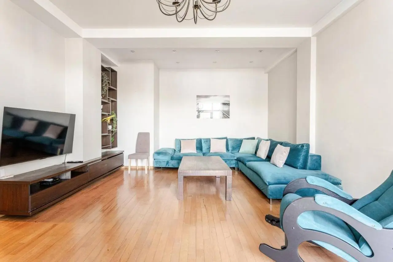 Tbilisi Nest