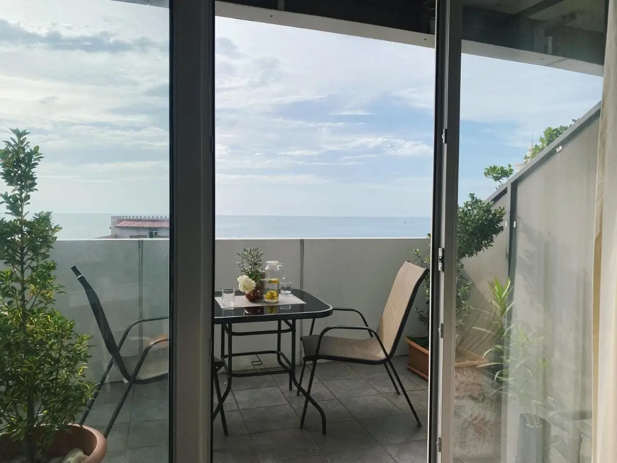 Sunset Apartment