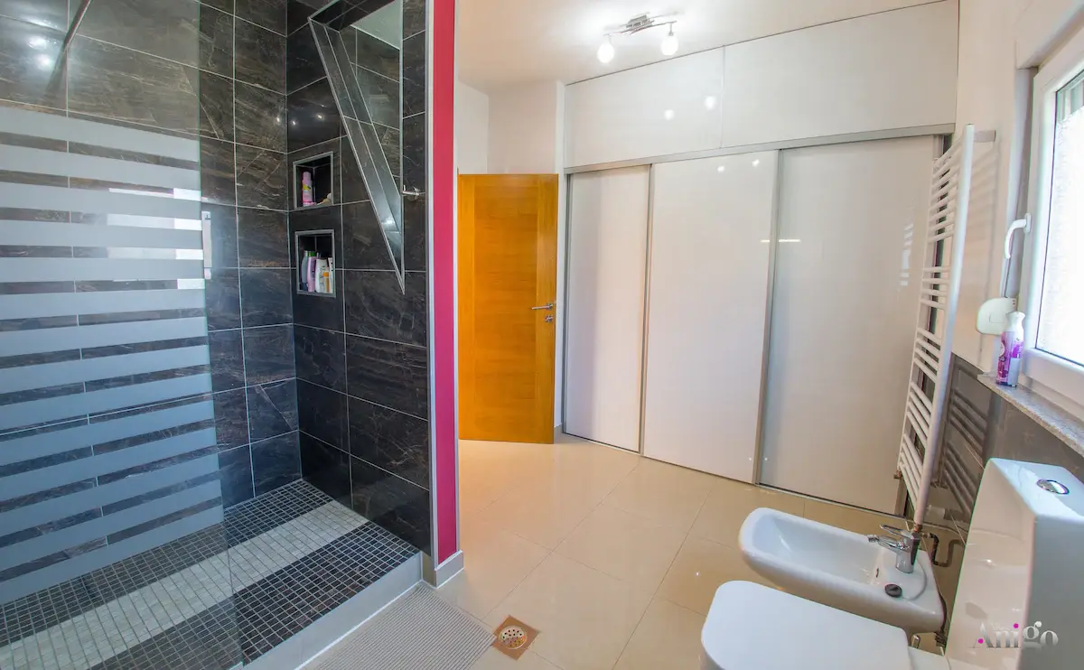 Mostaria House