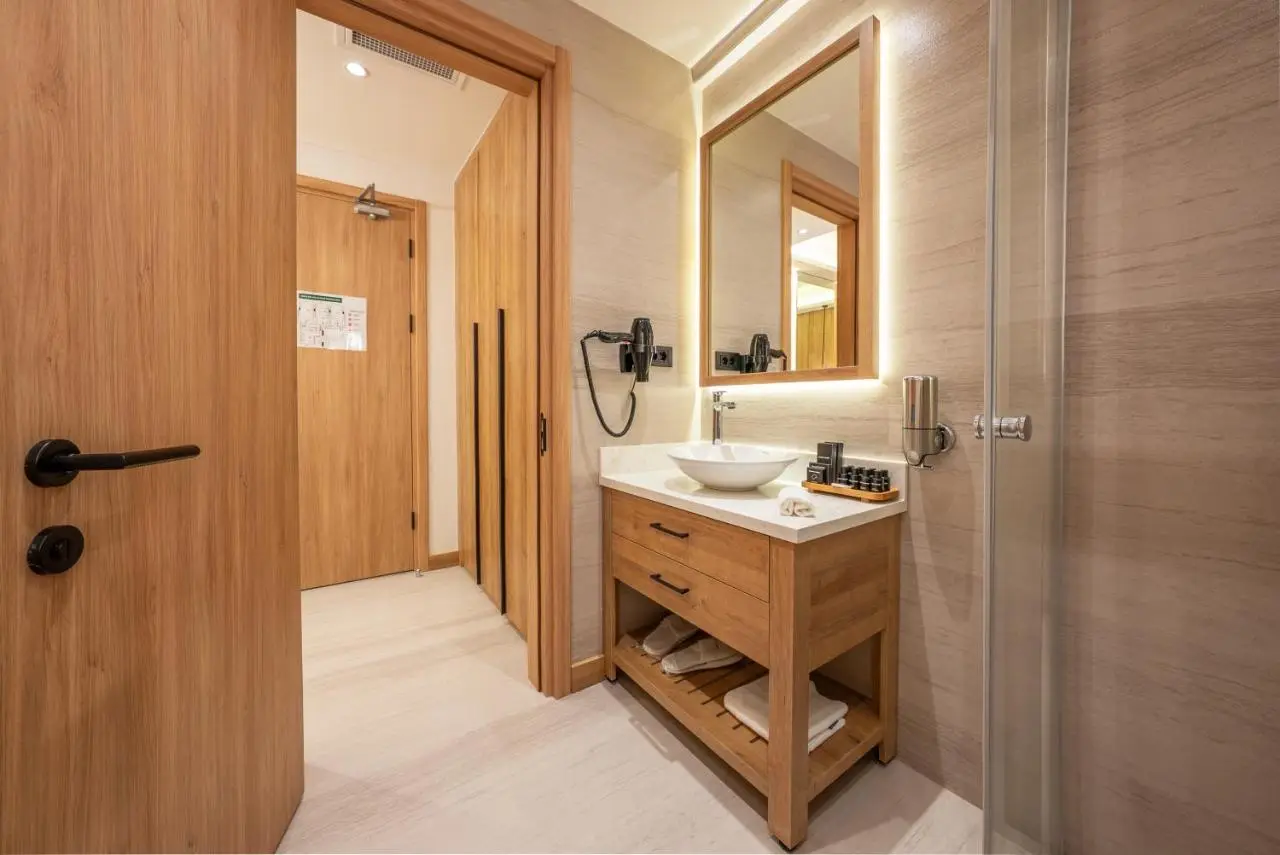 Premier Lounge Hotel
