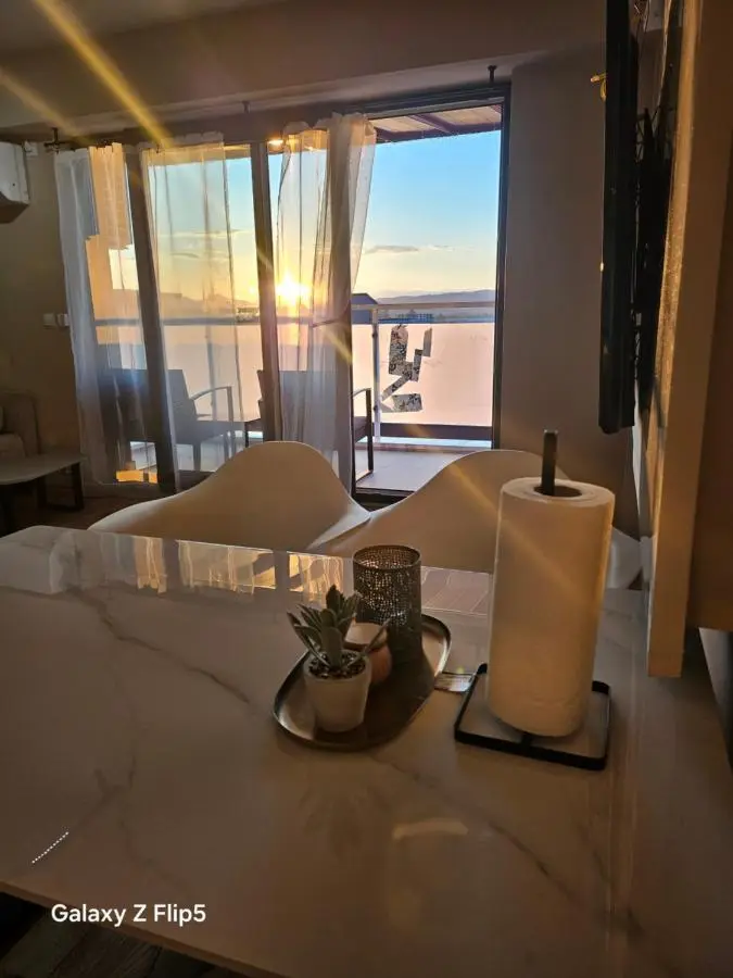 Smart stay