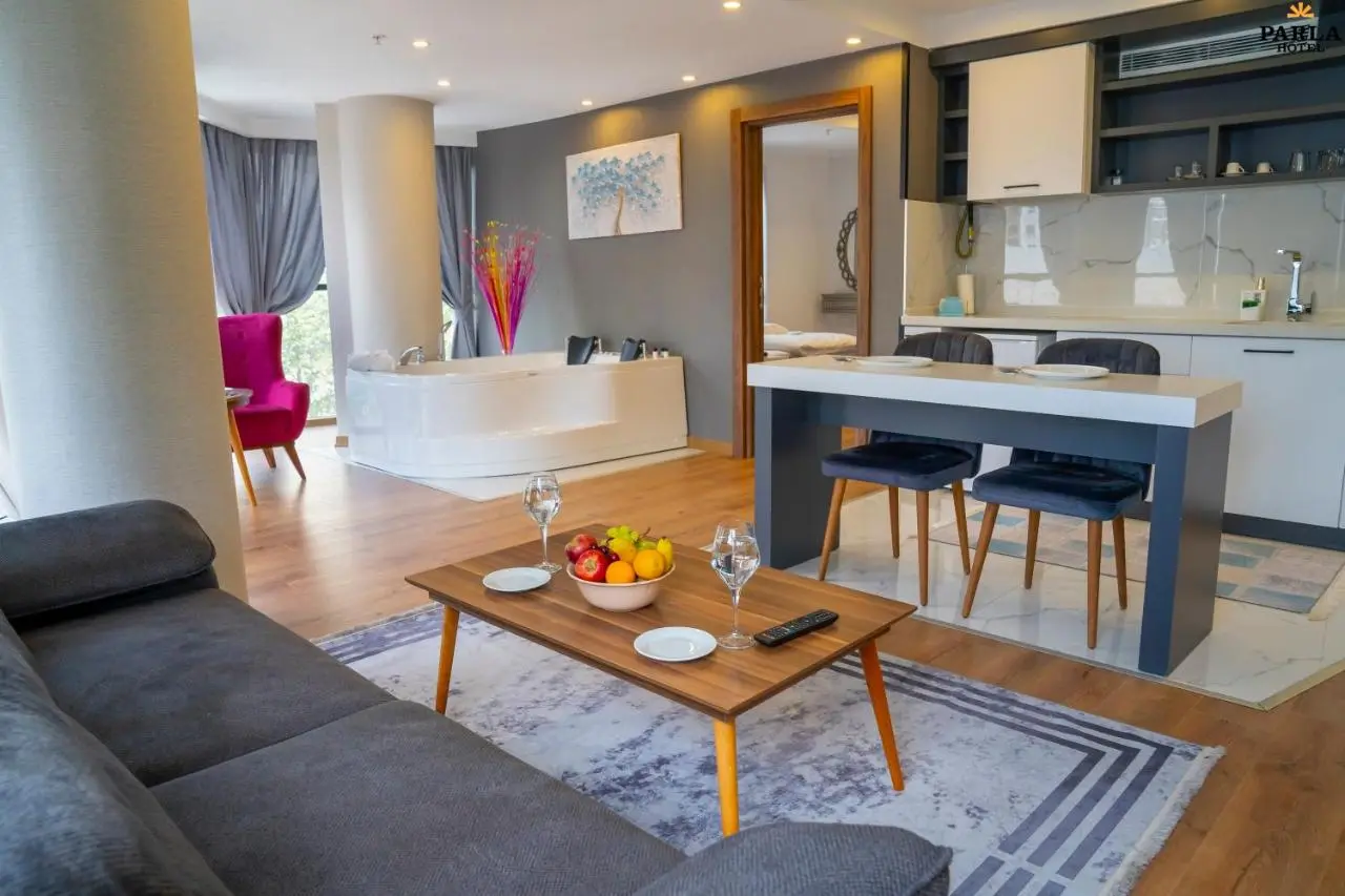 Parla Suite Hotel