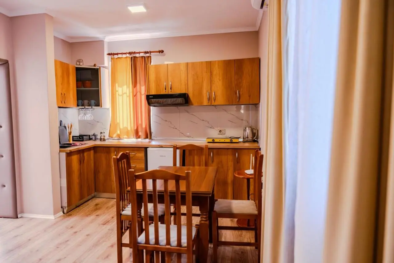 Bejart Apartment 5