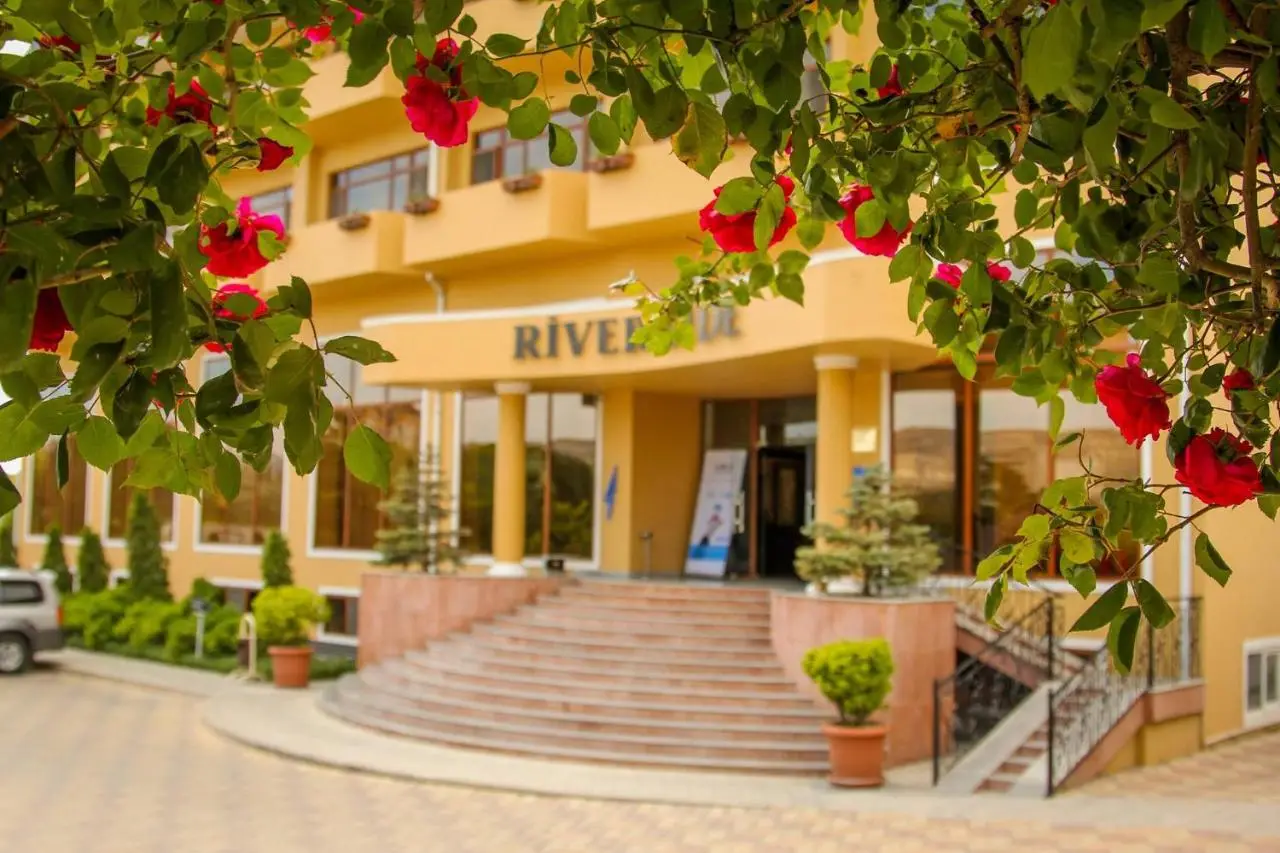 River Side Hotel
