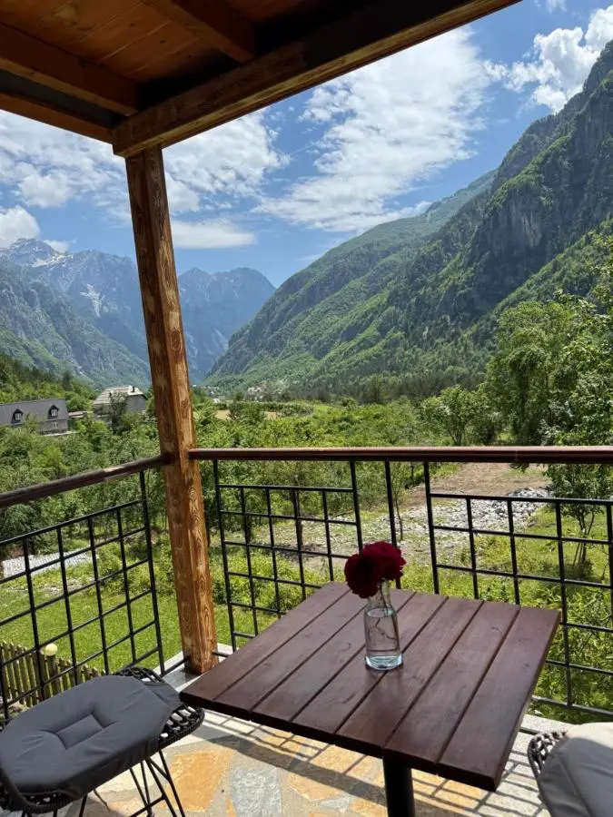 Gegest Hotel