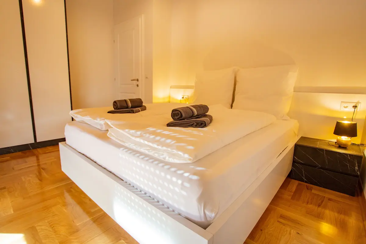 Sky Penthouse Old Bridge with sauna & jacuzzi