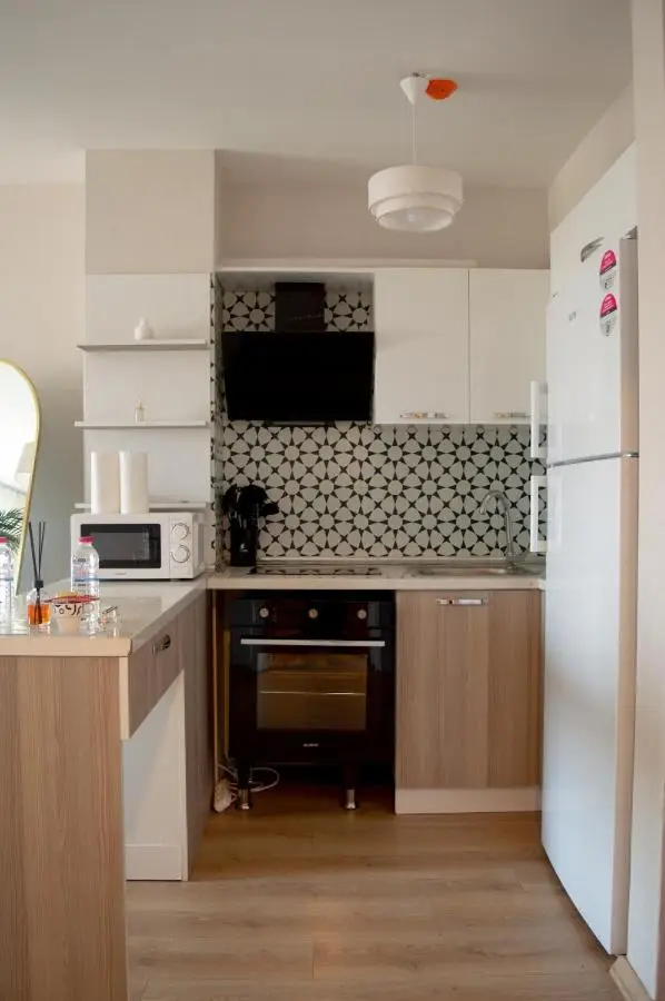Luxe Suite AI28