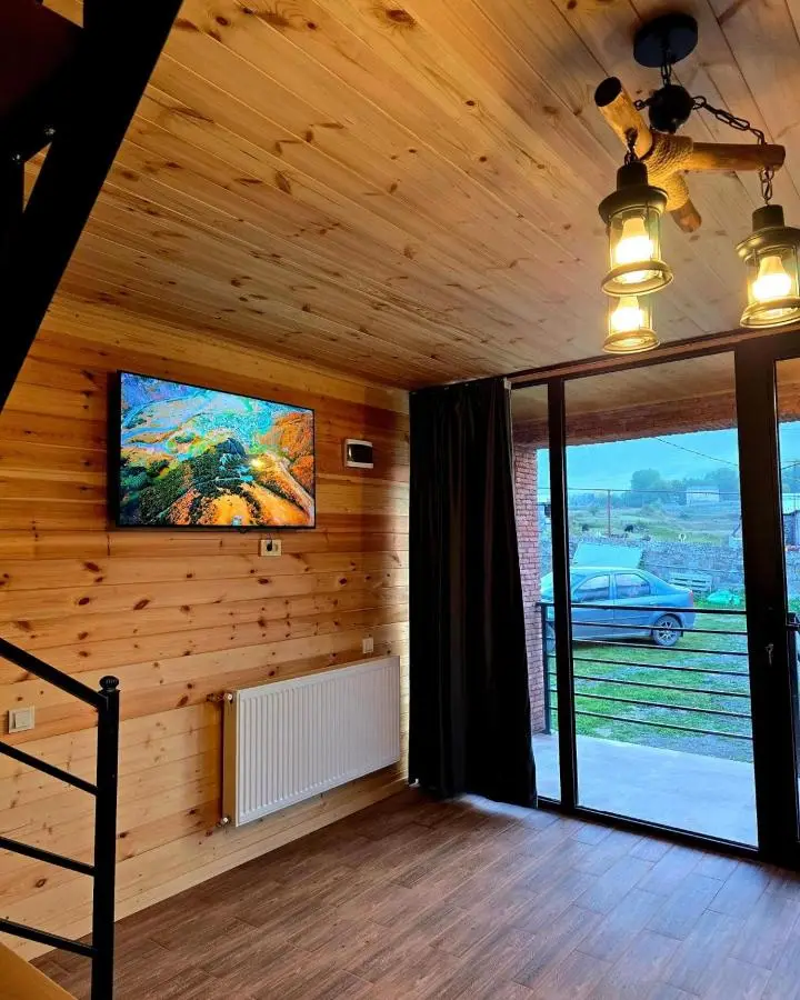 Grand Mountain Cottage