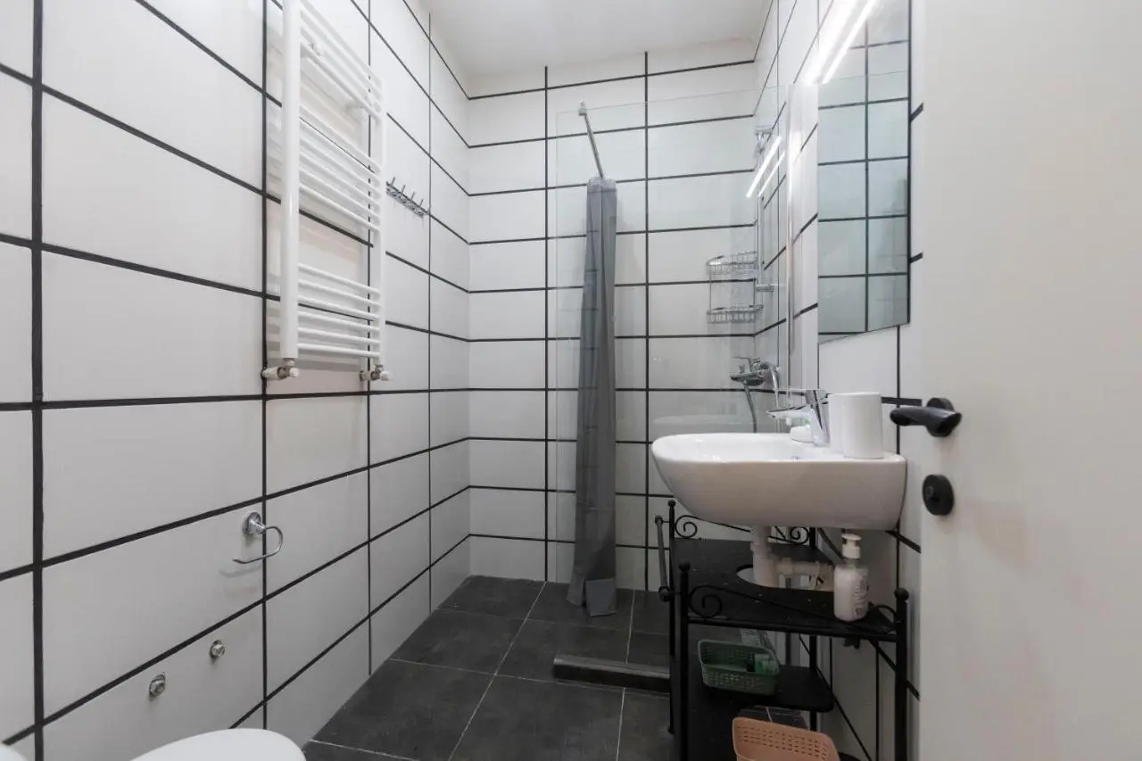 Cozy 2 bedroom apartment in the Gudauri centre - ski in/ ski out