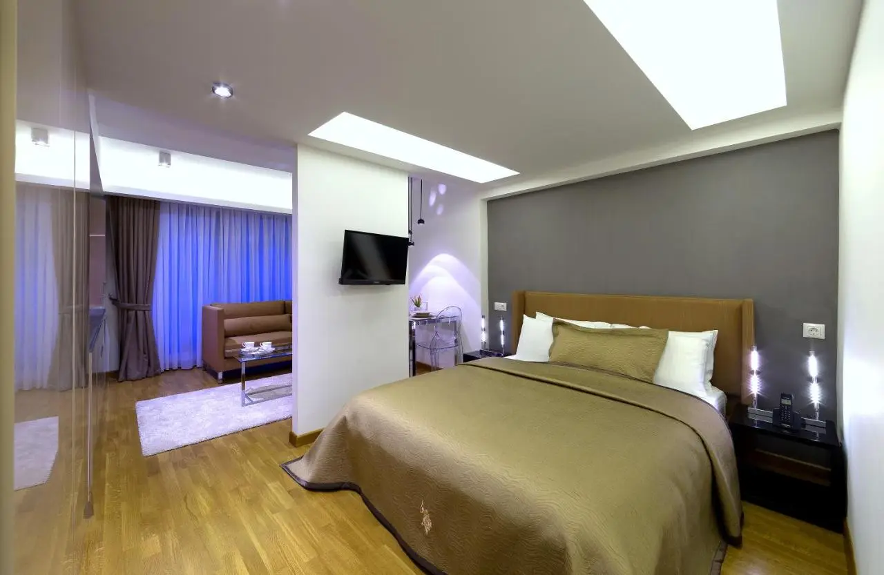 The Place Suit & Apartments
