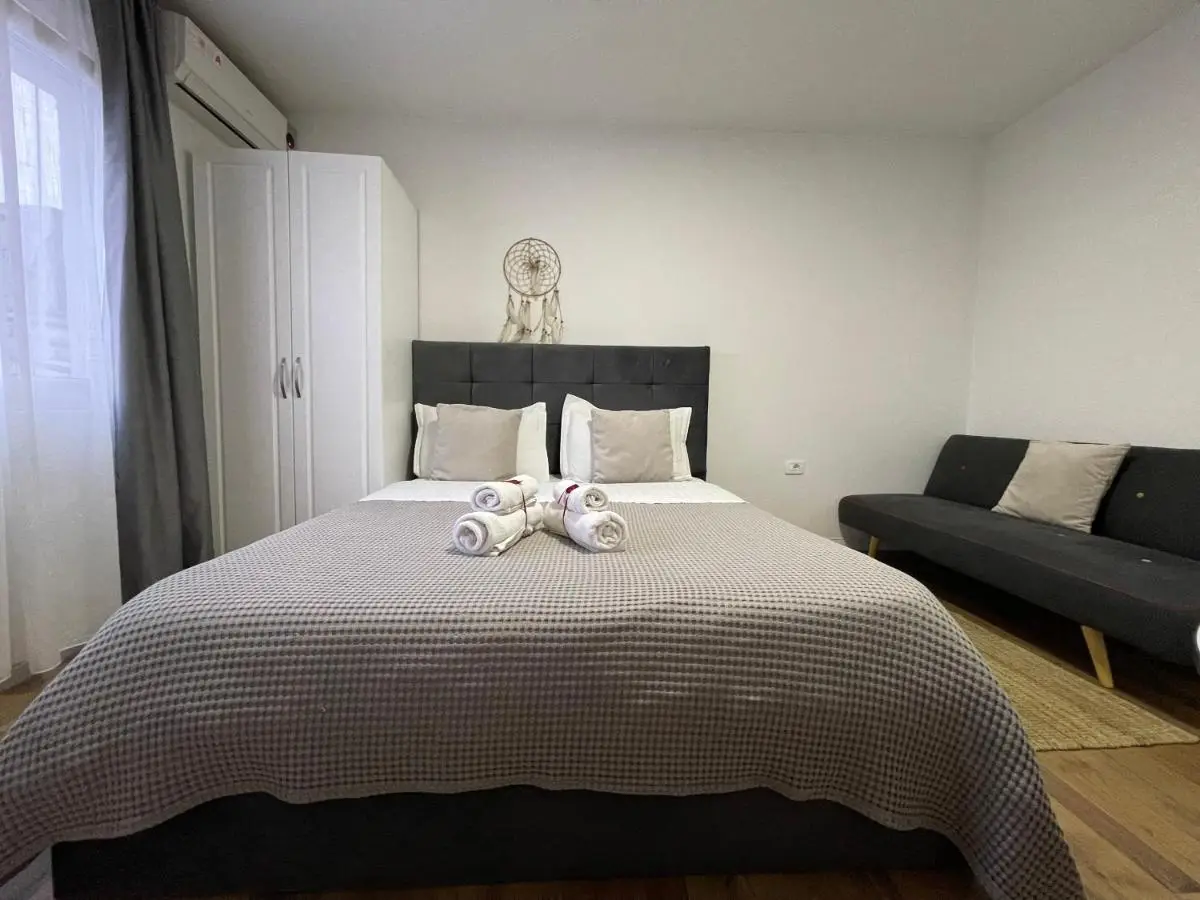 Central Studio Apartments