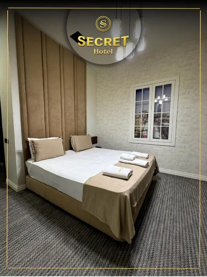 SECRET HOTEL