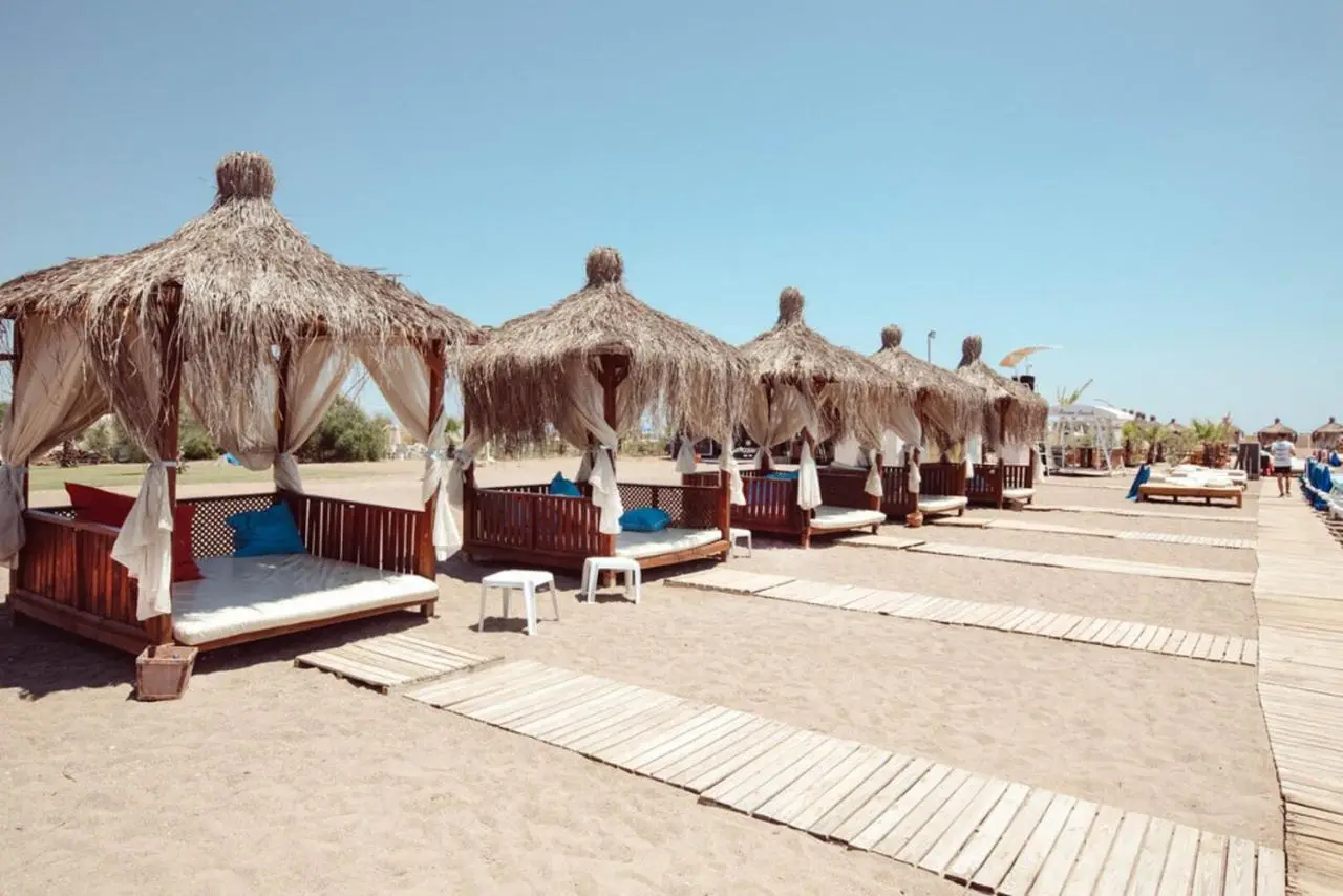 Laren Sea Side Hotel Spa
