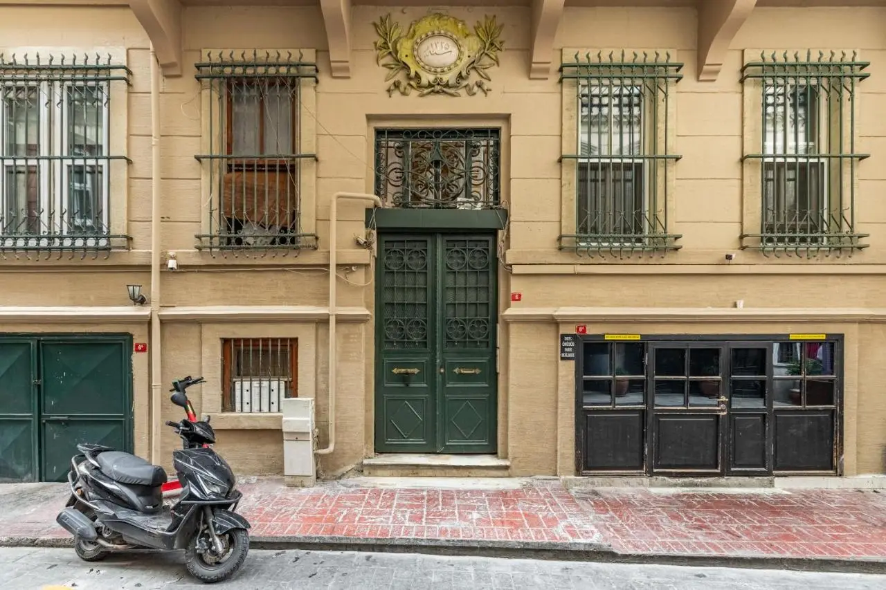 Ganbaru Tours - Flats in Galata 2