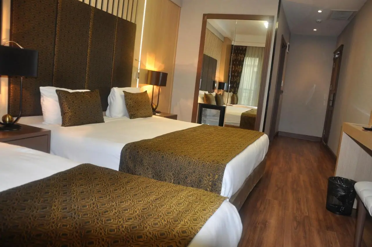 Pell Palace Hotel & SPA