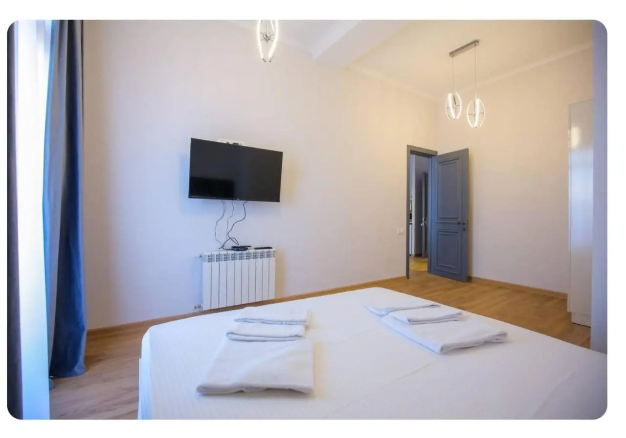 Seventh Floor Apartment