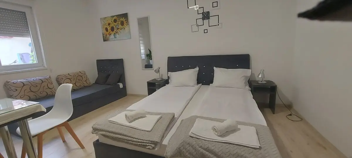 Naar 1 - cozy APT+ FREE PARKING